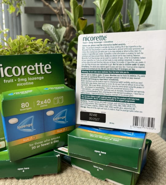 Kẹo ngậm cai thuốc lá Nicorette Cools Lozenges 2mg-80 viên