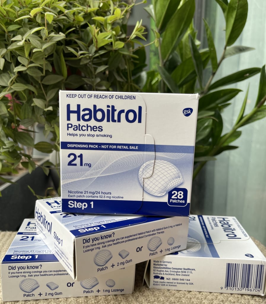 Miếng dán cai thuốc lá Habitrol 21mg Step 1