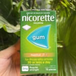 keo_cai_thuoc_nicorette_2mg_hop_75v_fruit_chinh_hang_01