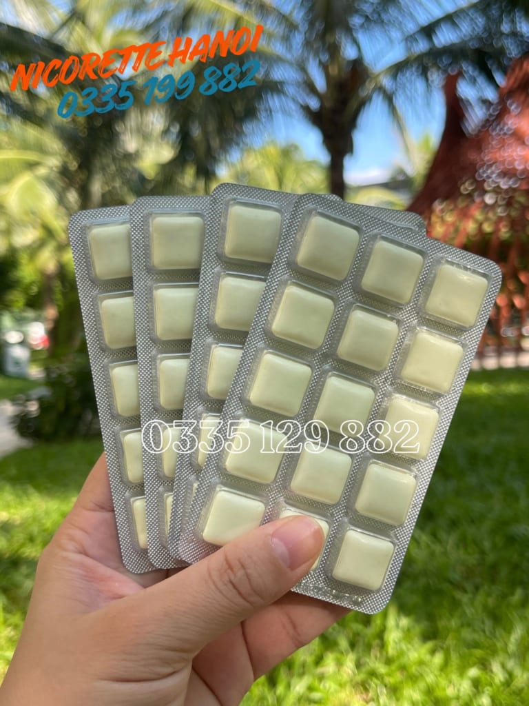 Vỉ kẹo cai thuốc lá Nicorette 4mg